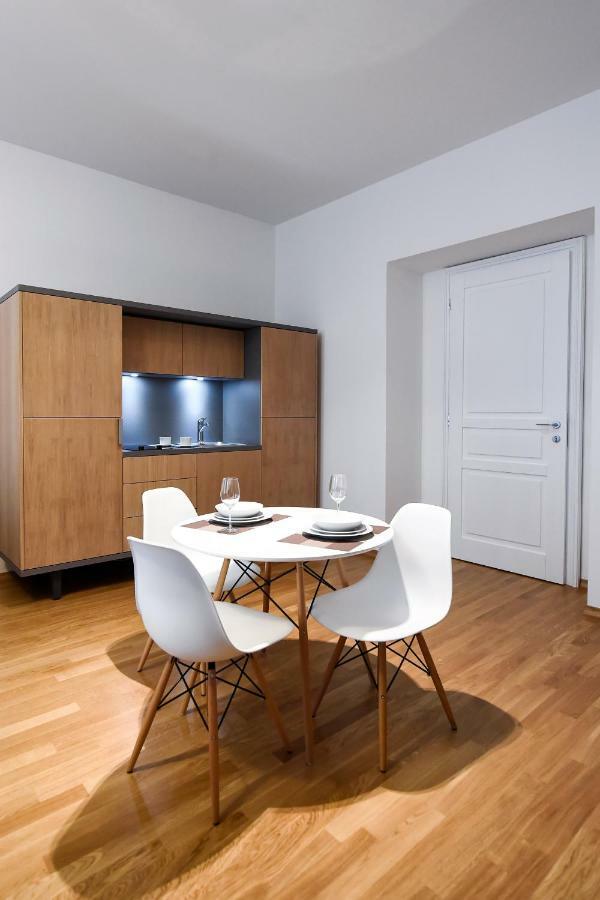 City Centre Chic Apartment Ljubljana 2/4 Exterior photo